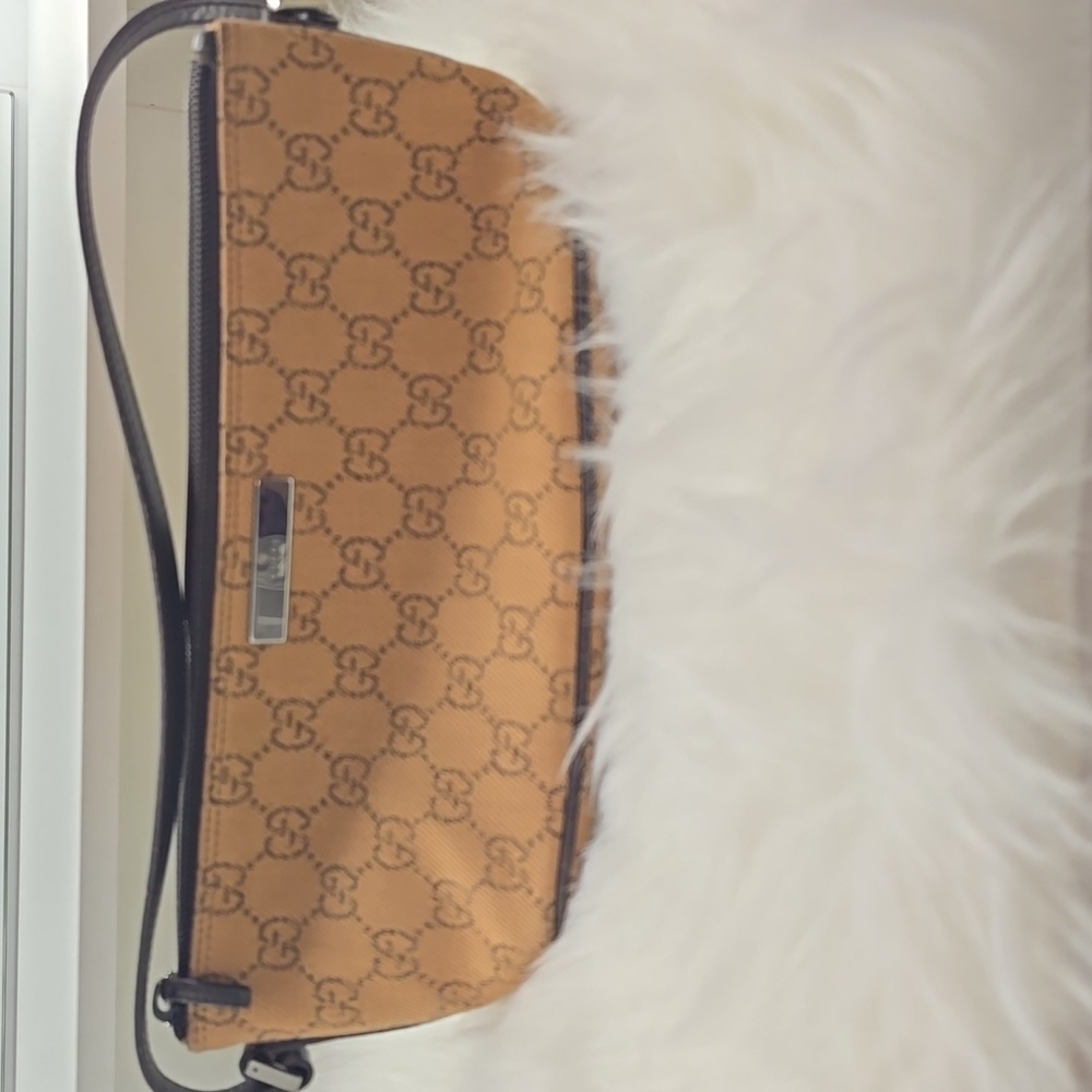 Gucci shoulder bag